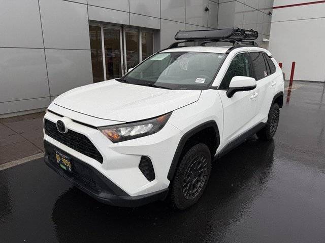 2020 Toyota RAV4 LE AWD photo