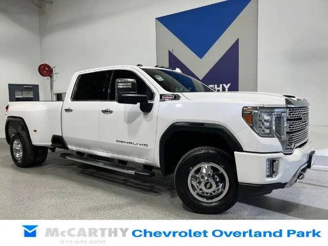 2020 GMC Sierra 3500HD Denali 4WD photo