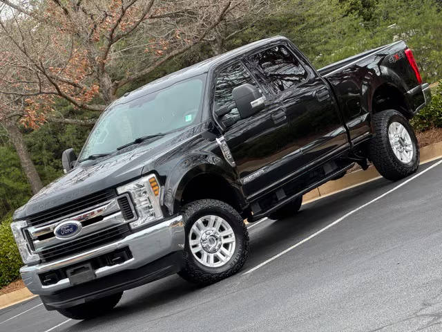 2019 Ford F-250 Super Duty XLT 4WD photo