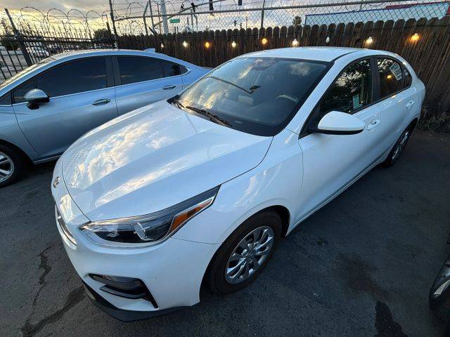 2019 Kia Forte FE FWD photo