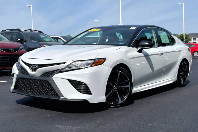 2020 Toyota Camry XSE FWD photo