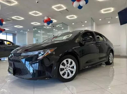 2020 Toyota Corolla LE FWD photo