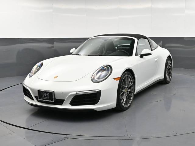 2019 Porsche 911 4 AWD photo