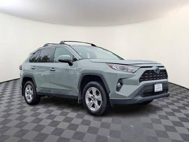 2020 Toyota RAV4 Hybrid XLE AWD photo