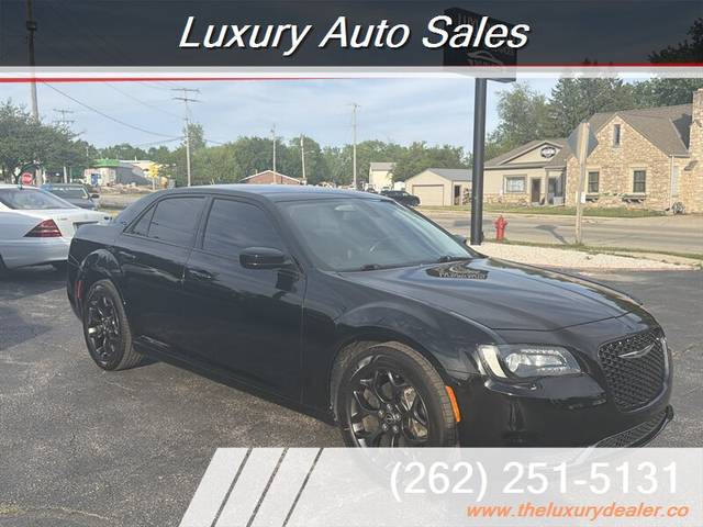 2020 Chrysler 300 Touring AWD photo