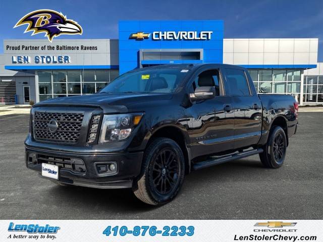 2019 Nissan Titan SL 4WD photo