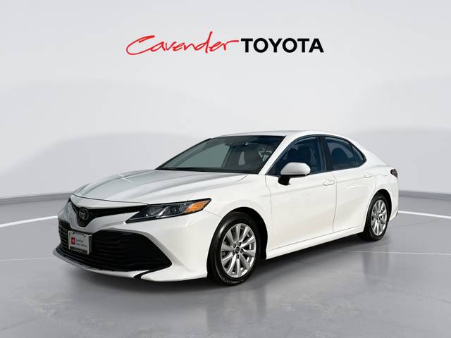 2020 Toyota Camry LE FWD photo