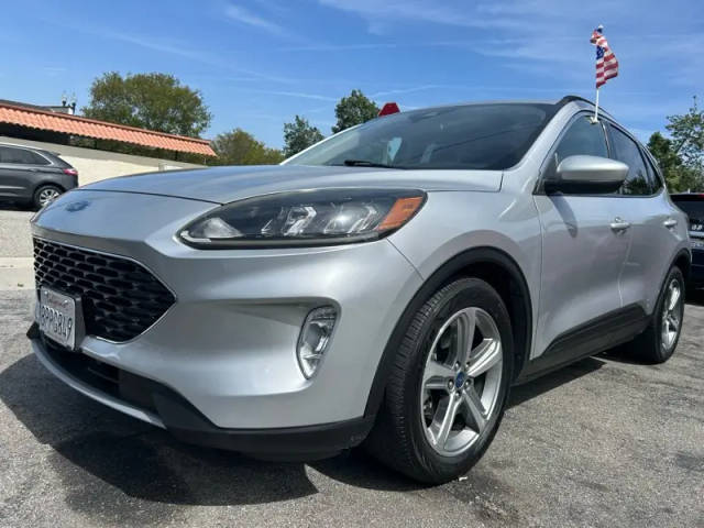 2020 Ford Escape SEL AWD photo