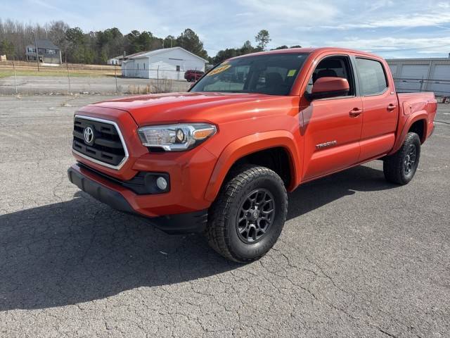 2017 Toyota Tacoma SR5 4WD photo