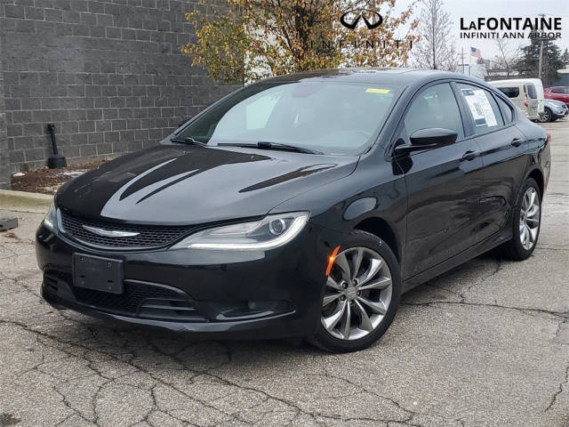 2015 Chrysler 200 S AWD photo