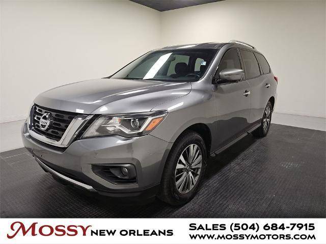 2018 Nissan Pathfinder SL FWD photo