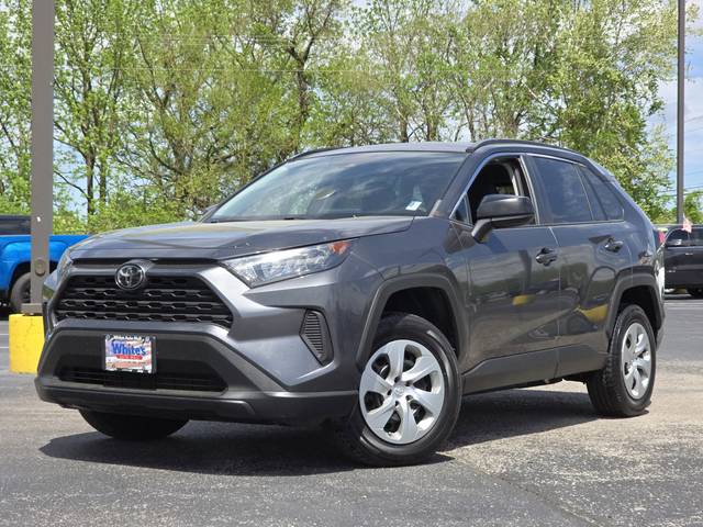 2020 Toyota RAV4 LE FWD photo