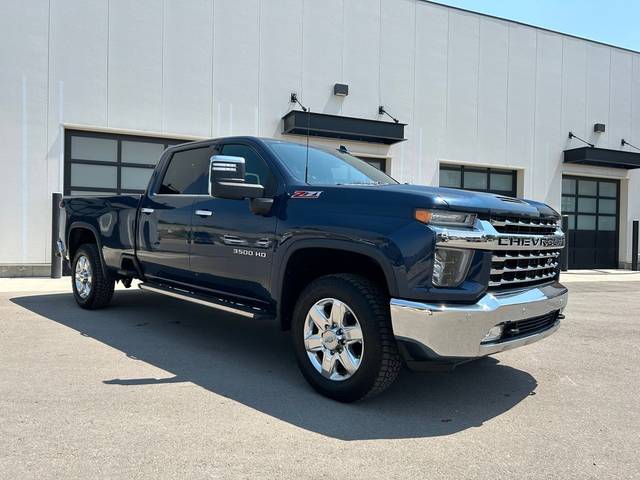 2020 Chevrolet Silverado 3500HD LTZ 4WD photo