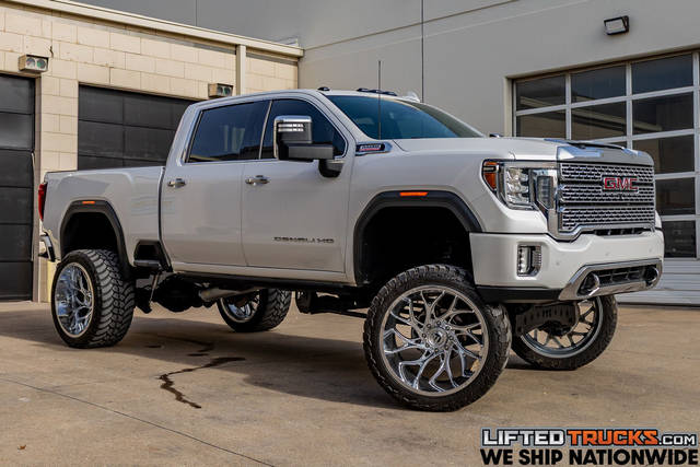 2020 GMC Sierra 2500HD Denali 4WD photo