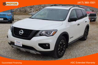 2020 Nissan Pathfinder SL FWD photo
