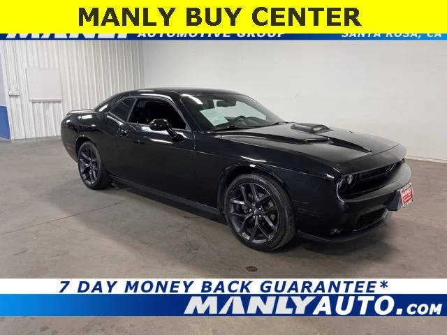 2020 Dodge Challenger SXT RWD photo