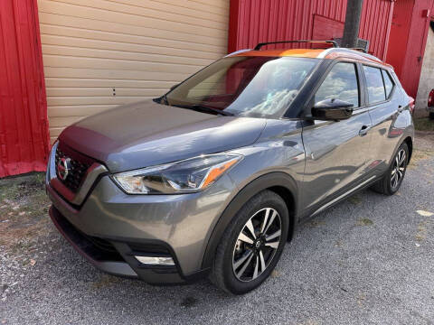 2019 Nissan Kicks SR FWD photo