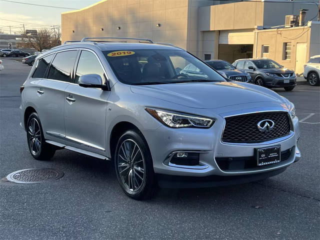 2019 Infiniti QX60 LUXE AWD photo