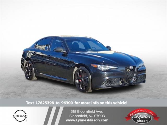 2020 Alfa Romeo Giulia Ti Sport AWD photo