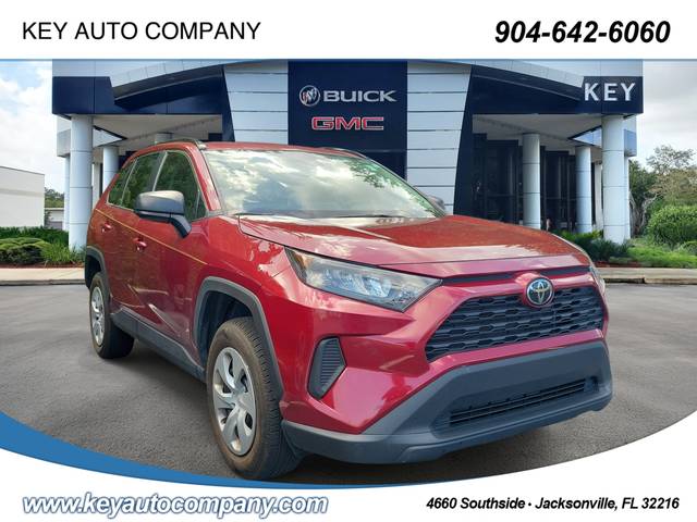 2020 Toyota RAV4 LE FWD photo