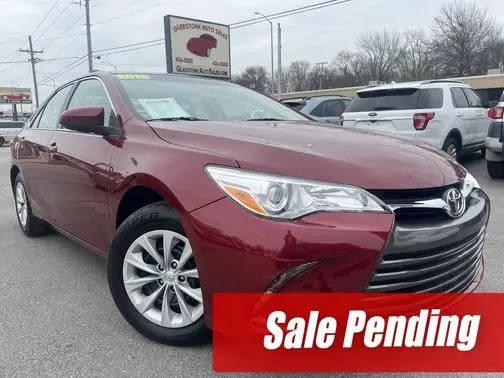 2015 Toyota Camry LE FWD photo