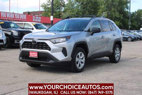 2020 Toyota RAV4 LE FWD photo