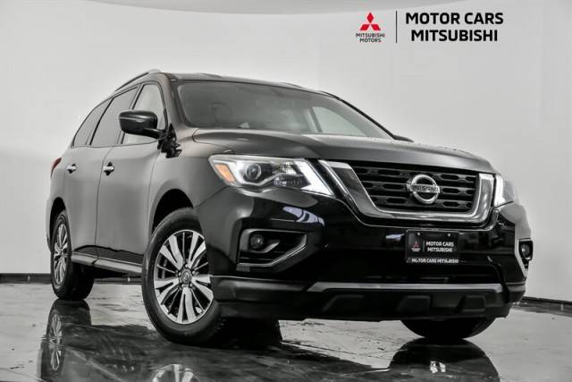 2019 Nissan Pathfinder SV 4WD photo