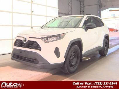2020 Toyota RAV4 LE AWD photo