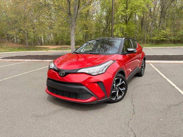 2020 Toyota C-HR XLE FWD photo