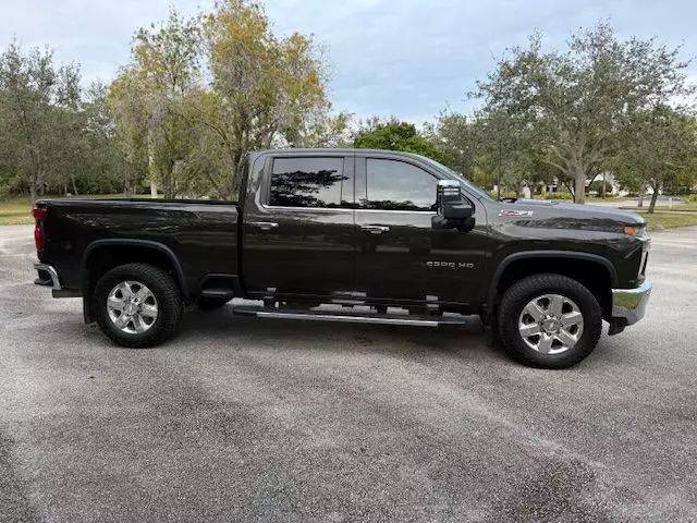 2020 Chevrolet Silverado 2500HD LTZ 4WD photo