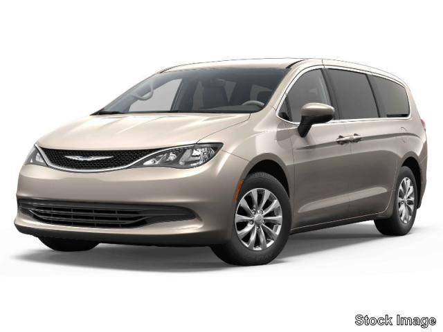 2020 Chrysler Pacifica Minivan Touring FWD photo