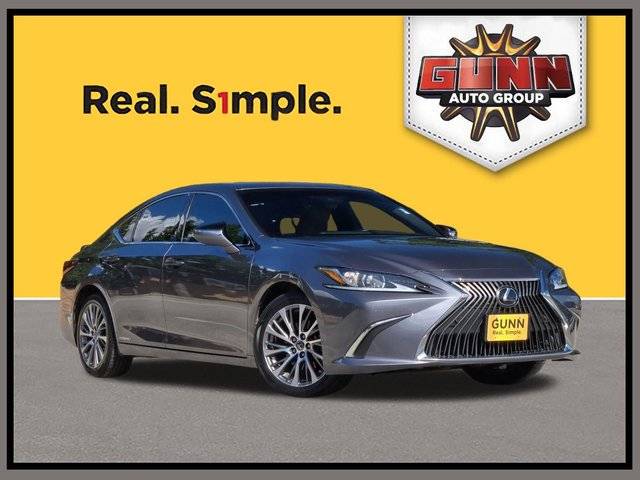 2020 Lexus ES ES 300h FWD photo