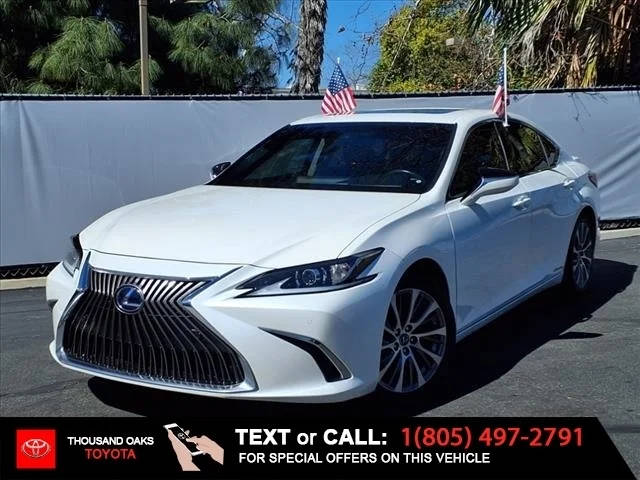 2020 Lexus ES ES 300h FWD photo