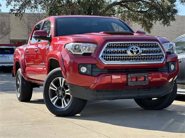 2017 Toyota Tacoma TRD Sport RWD photo