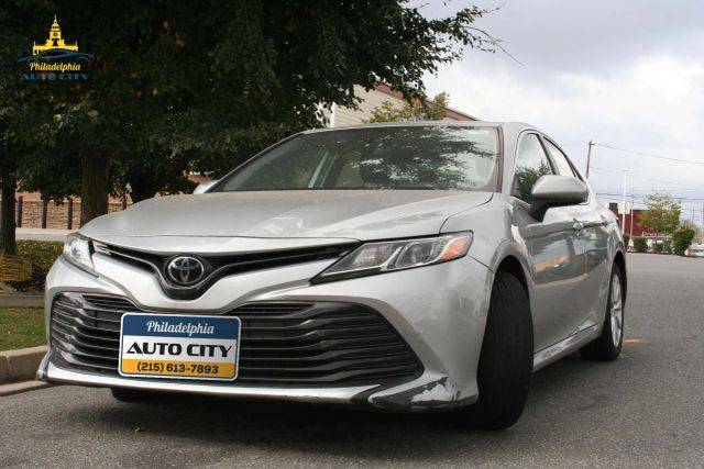 2019 Toyota Camry LE FWD photo