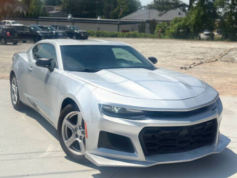 2019 Chevrolet Camaro 1LT RWD photo