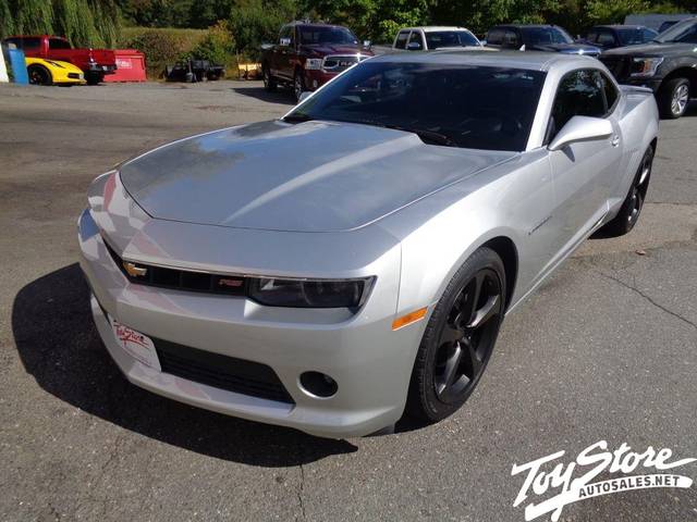 2015 Chevrolet Camaro LT RWD photo