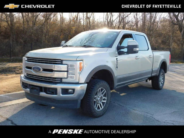 2017 Ford F-250 Super Duty Lariat 4WD photo