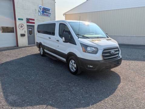 2020 Ford Transit Passenger Wagon XL RWD photo
