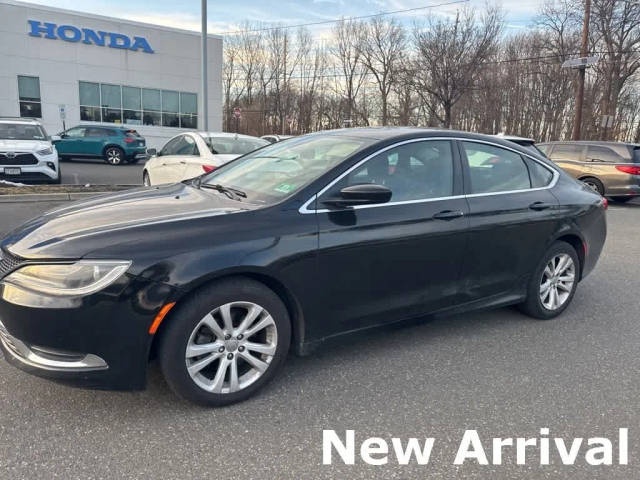 2015 Chrysler 200 Limited FWD photo