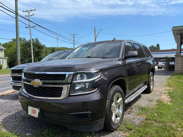 2015 Chevrolet Suburban LT 4WD photo