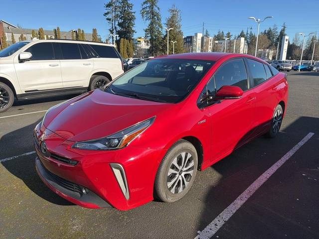 2020 Toyota Prius XLE AWD photo