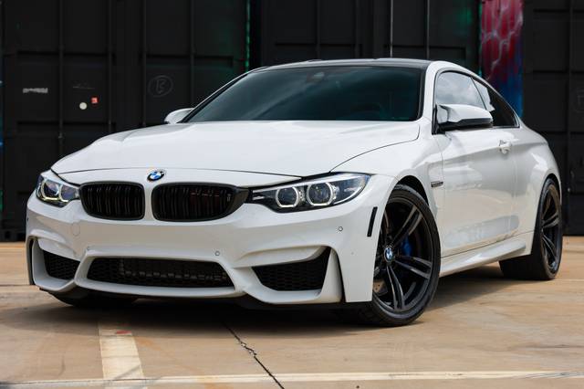 2020 BMW M4  RWD photo