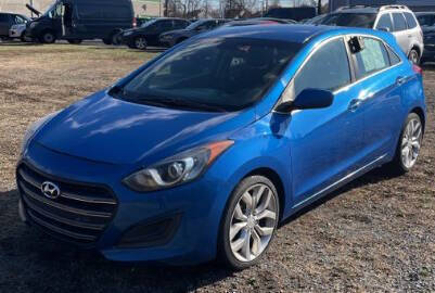 2017 Hyundai Elantra GT  FWD photo