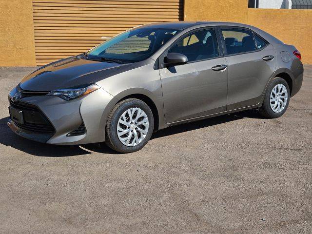 2019 Toyota Corolla LE FWD photo