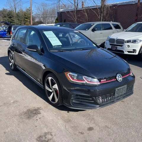 2019 Volkswagen Golf GTI SE FWD photo