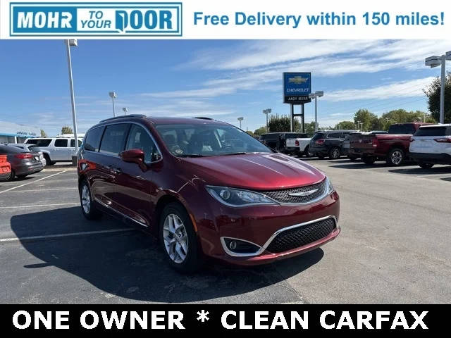 2020 Chrysler Pacifica Minivan Touring L Plus FWD photo