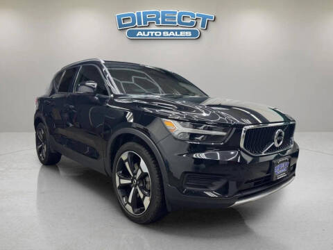2020 Volvo XC40 Momentum AWD photo