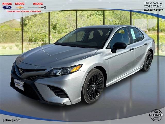 2020 Toyota Camry SE Nightshade FWD photo