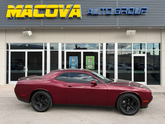 2019 Dodge Challenger SXT RWD photo